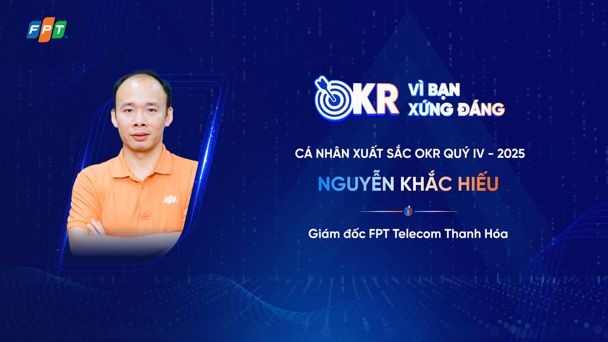 <p class="Normal"> <strong>Nguyễn Khắc Hiếu, Giám đốc chi nhánh Thanh Hóa</strong> &lpar;nhà Viễn thông&rpar; bước vào quý IV/2025 với một OKR mang tính “đẩy trần” tăng trưởng. Cụ thể, khách hàng doanh nghiệp quý IV tăng trên 30% so với cùng kỳ, vượt mốc 10 tỷ và tăng trưởng internet trên 80%. Mục tiêu này thách thức không chỉ vì mức tăng cao so với nội lực năm trước, mà còn vì vượt xa tốc độ tăng trưởng trung bình của thị trường và đối thủ. Kết quả đạt được cho thấy sự bứt phá rõ rệt. Doanh thu đạt 190 tỷ đồng, vượt kế hoạch và tăng mạnh so với 2024; tăng trưởng Internet 58% so với năm 2024. Qua đó, đơn vị trở thành chi nhánh duy nhất trong nhà Viễn thông hoàn thành đủ 4 chỉ tiêu kinh doanh năm 2025.</p> <p class="Normal"> Cách triển khai của Hiếu mang tính hệ thống, không phụ thuộc vào một giải pháp đơn lẻ. Đơn vị đồng thời nâng trải nghiệm khách hàng thông qua chuyển đổi WiFi 6, tối ưu năng suất bán bằng điều chỉnh năng suất lao động và tổ chức lại lực lượng cộng tác viên, đại lý, cũng như gia tăng doanh thu trên nền tập khách hàng hiện hữu bằng nâng cấp gói cước và bán thêm dịch vụ. Song song là đào tạo liên tục đội ngũ, mở rộng kênh bán và áp dụng triệt để các công cụ, AI trong chăm sóc khách hàng chủ động để giảm rời mạng. Đây là cách làm cho thấy mục tiêu OKR thách thức chỉ có thể chinh phục khi các bánh răng vận hành được đồng bộ và duy trì nhịp ổn định đến phút cuối.</p>