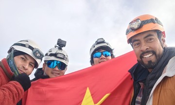 Onsiter FPT tiện chân chinh phục đỉnh cao thứ 3 Mexico