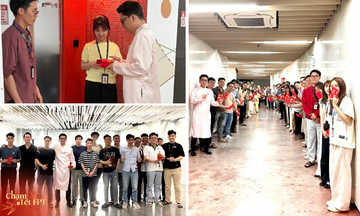 Chạm Tết FPT: Bố mẹ ngơ ngác khi mùng 1 tôi đã đi làm