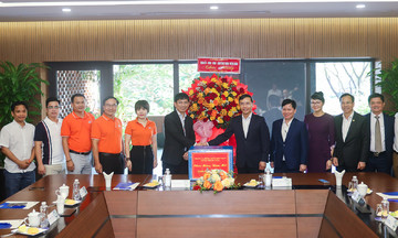 Chủ tịch Đà Nẵng chúc FPT 'phi nhanh' trong năm mới Bính Ngọ