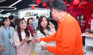 Khắp FPT tưng bừng khai Xuân