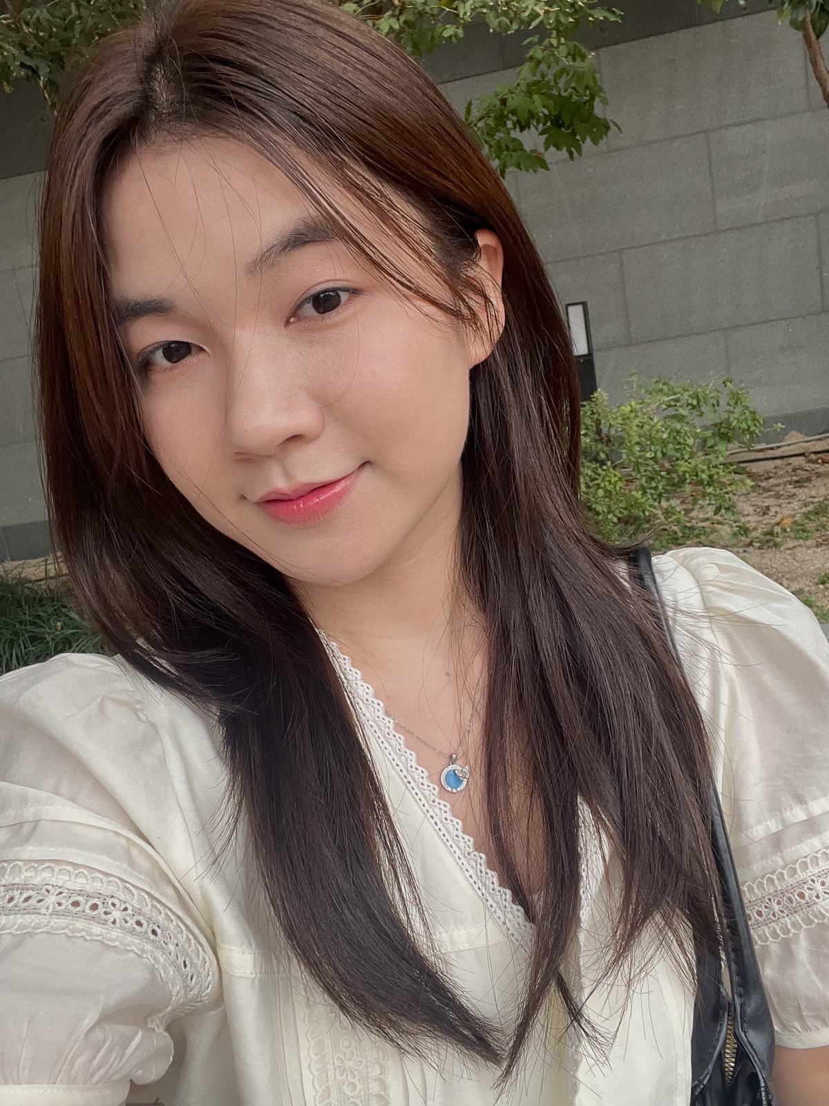 <p class="Normal" style="text-align:justify;"> Nhân dịp Quốc tế Phụ nữ, nữ BA nhà Phần mềm gửi gắm thông điệp: "Mỗi người phụ nữ đều như một bản nhạc riêng, dù dịu dàng hay mạnh mẽ đều đáng được trân trọng. Hãy dám sống cho mình và tự tin tạo nên những dấu ấn độc nhất trên hành trình của bản thân!".</p>