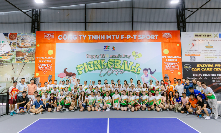 'Bóng hồng' nhà FPT khoe sắc trên sân Pickleball ngày 8/3
