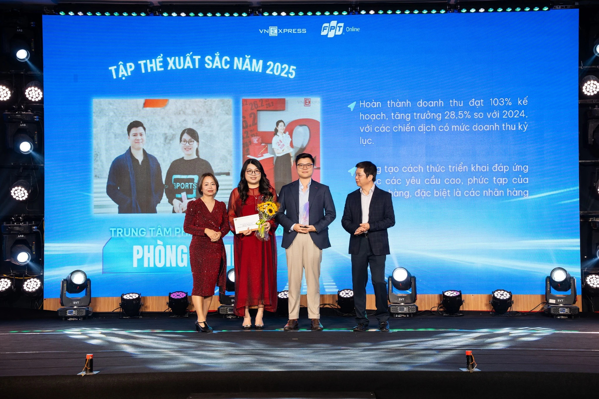 Team 4 người góp 36% tổng doanh thu triển khai dịch vụ nhà Nội dung số FPT