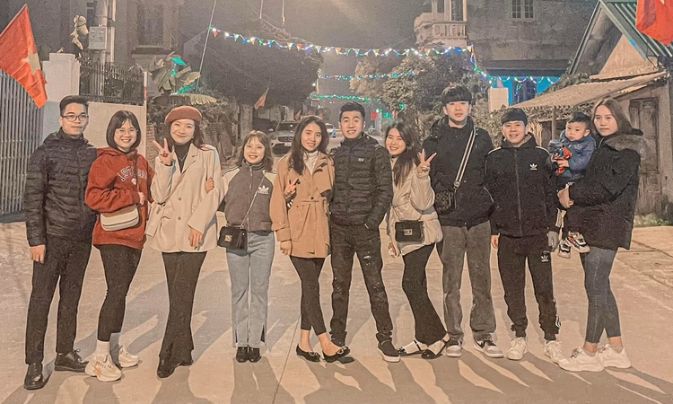 Đội quân ‘Nghiệp Nghe Ngóng’ thống lĩnh đường đua FoxSteps với hơn 4,8 triệu bước chân