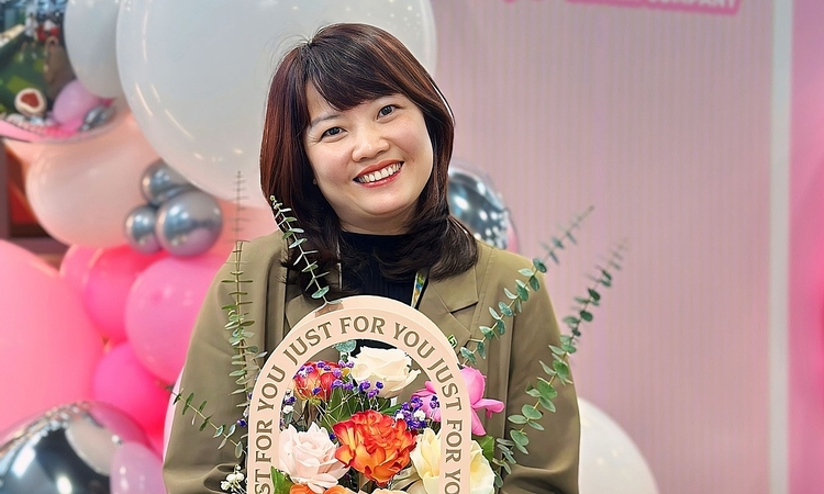 Chị Quyên ‘sản’