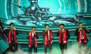 Ngũ ca Top 100 phiêu với mashup viết tiếp câu chuyện Việt Nam thời đại mới
