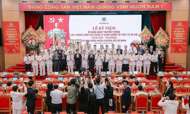 FPT dự sự kiện 80 năm truyền thống lực lượng Cảnh sát Quản lý hành chính về trật tự xã hội