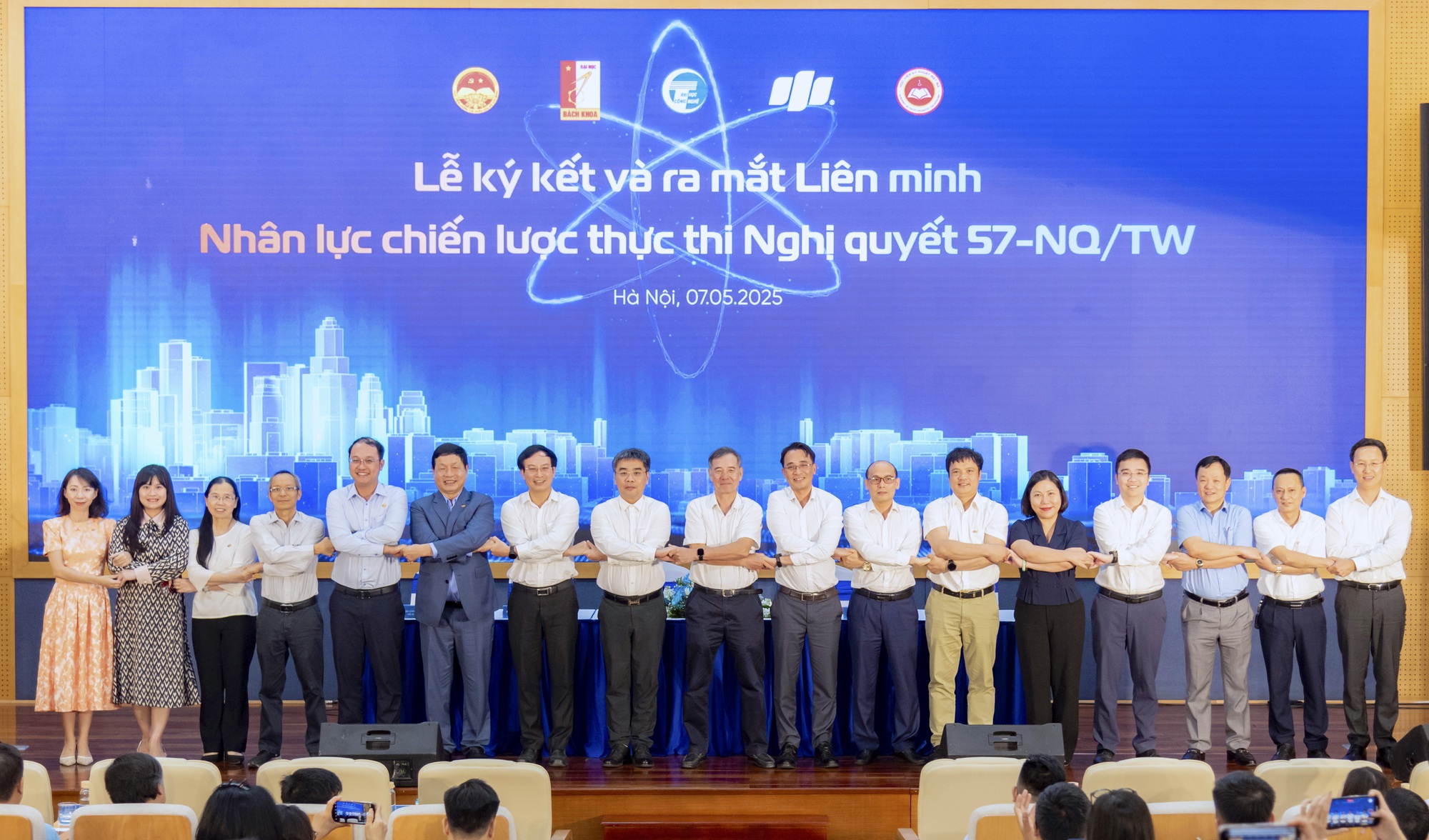 ra-mat-lien-minh-nhan-luc-chien-luoc-thu