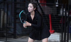 Hot girl nhà F tìm lại nhịp thở công việc trên sân pickleball