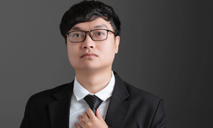 Anh ‘hoạ sĩ công nghệ’ và tài vẽ trên giấy trắng