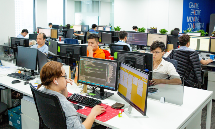 FPT ký hợp đồng AI hàng chục triệu USD, có thể giúp khách hàng giảm 40% chi phí trong 3 năm