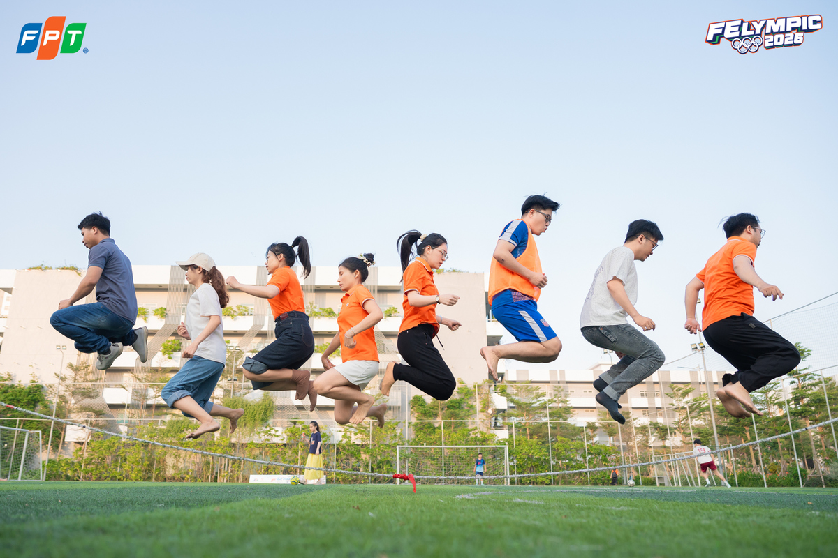 <p> Ngoài bóng đá, thầy cô nhà F Quy Nhơn còn tranh tài nhảy dây, pickleball, <span>billiards...</span></p>