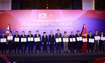 FPT ký hợp tác với các hiệp hội và tập đoàn hàng đầu Hàn Quốc nhân chuyến thăm cấp Nhà nước của Tổng thống Lee Jae Myung