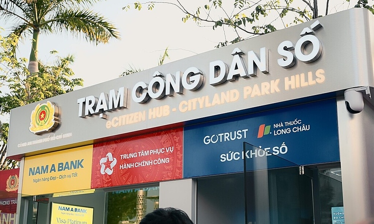 FPT Long Châu tiên phong đưa tiện ích y tế số vào Trạm Công dân số