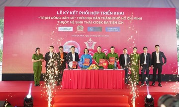 Bộ Công an tặng bằng khen cho FPT Long Châu với thành tích xuất sắc trong Đề án 06