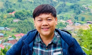 Bản sắc qua chiếc áo cam