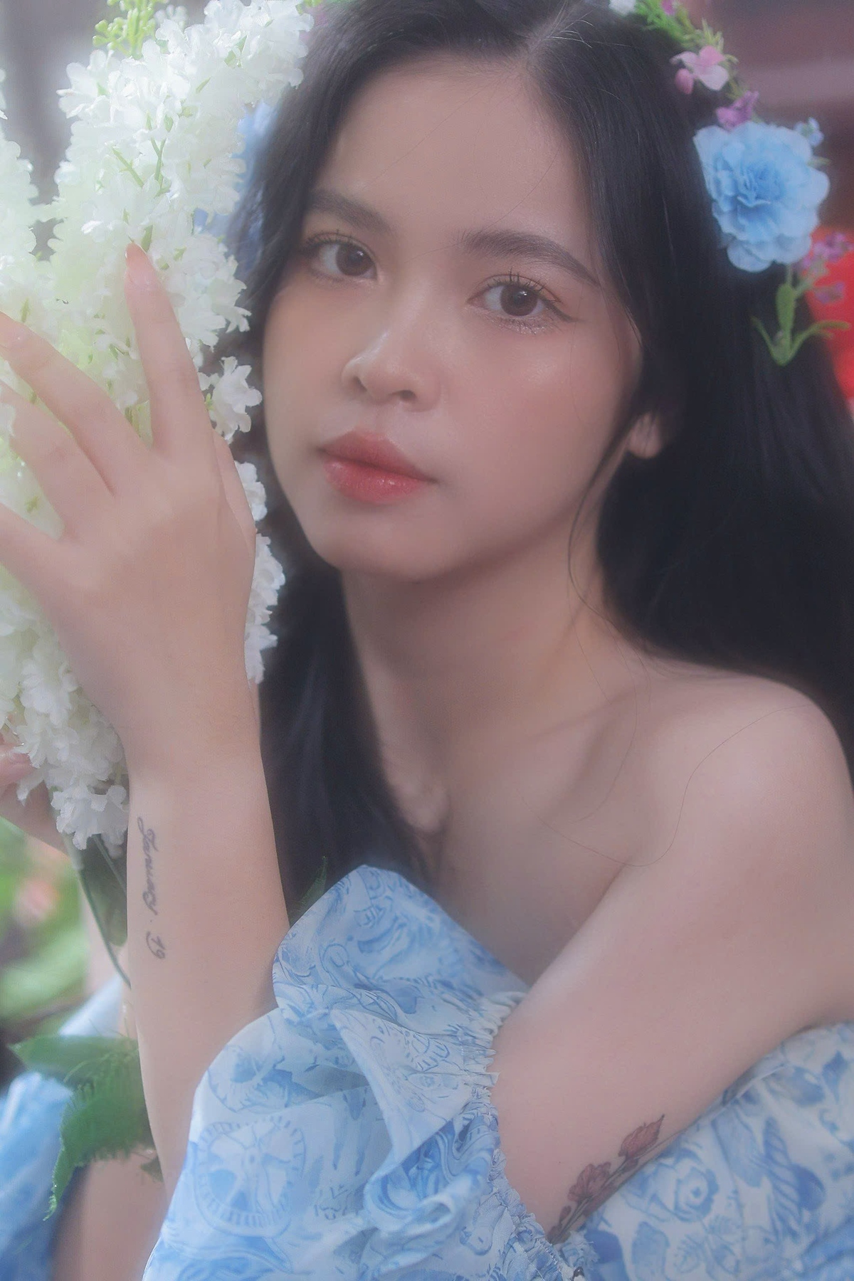 <p class="Normal" style="text-align:justify;"> Không tự giới hạn mình trong một vị trí hay chức danh, Linh luôn mong muốn được thử sức ở nhiều vai trò mới trong những năm tới. Với cô, mỗi cơ hội đều là một cánh cửa để học hỏi và trưởng thành hơn.</p>