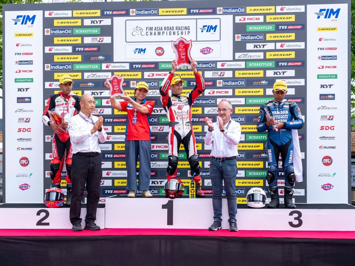 <p class="Normal"> Kết thúc 10 vòng đua đầy áp lực, tay đua của Honda Racing Vietnam đã cán đích ở vị trí P1, giành chiến thắng thuyết phục và đánh dấu chiến thắng thứ 2 trong mùa giải ARRC 2026.</p> <p>  </p>