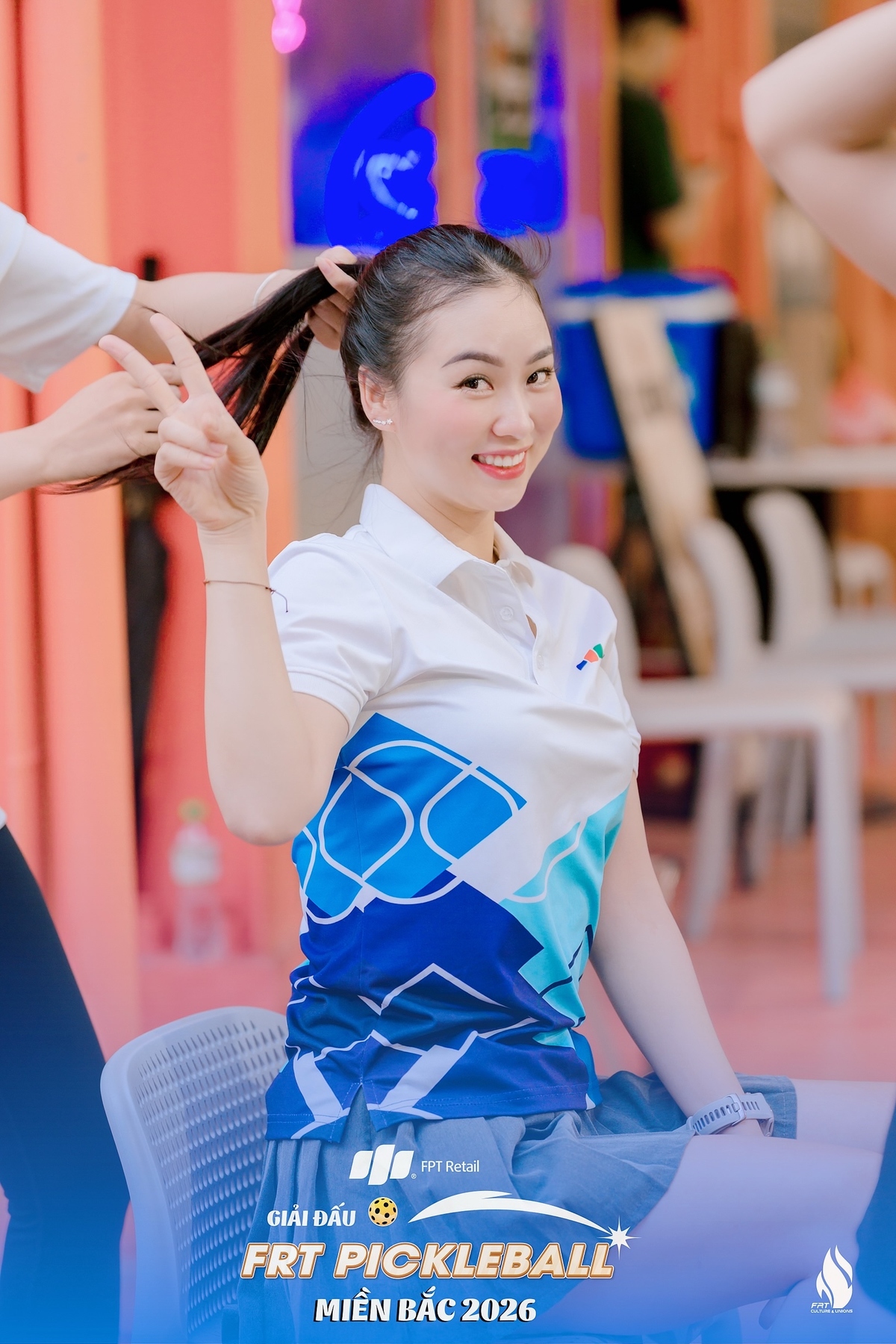 <p class="Normal" style="text-align:justify;"> Ngoài pickleball, chị Thúy còn duy trì thói quen tập gym và chạy bộ. Gym giúp chị rèn sức mạnh, chạy bộ giúp chị có khoảng lặng để thư giãn đầu óc, còn thể thao nói chung giúp chị giữ cho mình một nguồn năng lượng bền bỉ. Với chị, sống vui không phải là làm ít đi, mà là biết giữ sức khỏe, giữ tinh thần và giữ niềm vui để đi đường dài.</p>