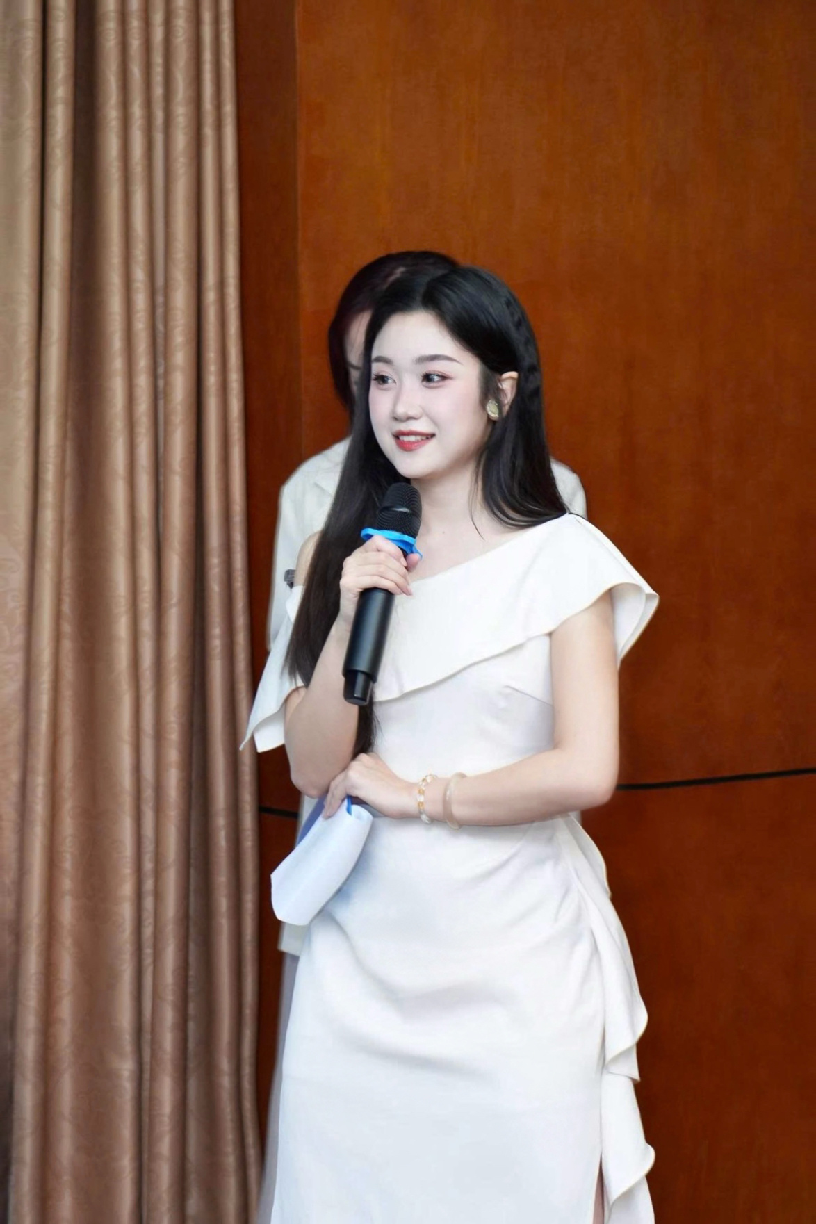 <p class="Normal" style="text-align:justify;"> Sau hơn hai năm làm việc, bài học lớn nhất Phương Anh nhận được là khi tổ chức thay đổi, điều quan trọng nhất là bản thân cũng phải thay đổi. Chủ động học hỏi, sẵn sàng bước ra khỏi vùng an toàn giúp cô thích nghi nhanh hơn và trưởng thành qua từng dự án.</p>