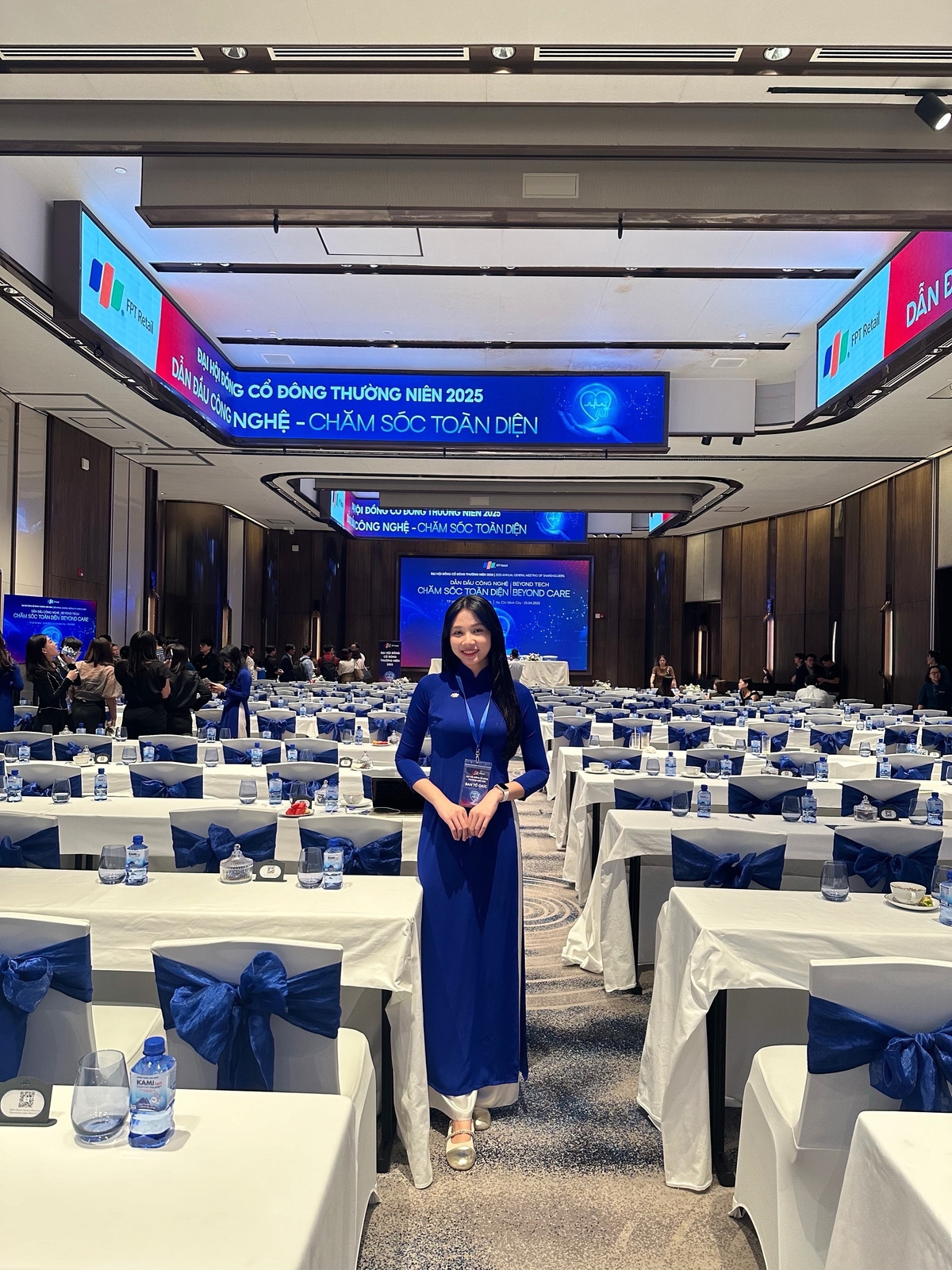 <p class="Normal" style="text-align:justify;"> Nếu trước đây người dùng hỏi Google, thì hôm nay họ bắt đầu hỏi AI. Đó cũng là mục tiêu mới của Vy và đội ngũ: tối ưu nội dung để khi người dùng hỏi ChatGPT hay Gemini về thuốc, vaccine hoặc chăm sóc sức khỏe, Long Châu sẽ là thương hiệu được AI ưu tiên nhắc tới.</p>