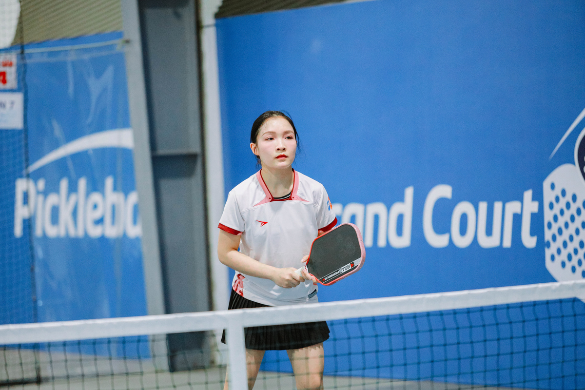 <p class="Normal"> Là gương mặt quen thuộc tại các giải pickleball của FPT, cô nàng Đỗ Hoài Thanh tiếp tục góp mặt và mang đến những màn trình diễn ấn tượng với lối chơi tự tin, bản lĩnh.</p>