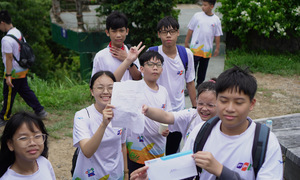 Có gì ở trại hè khiến cậu bé FSmall 3 lần tham dự?