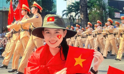 Hành trình 'lột xác' của Á khôi miền Tây