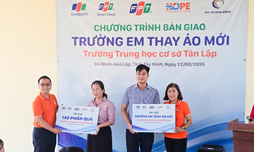 FPT mang ‘niềm vui nhân 3’ tiếp sức học sinh Tây Ninh