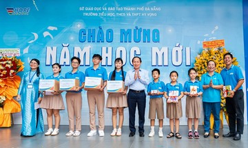 Phó Thủ tướng Lê Tiến Châu: 'Chính phủ sẽ quan tâm, hỗ trợ và đồng hành Trường Hy Vọng'