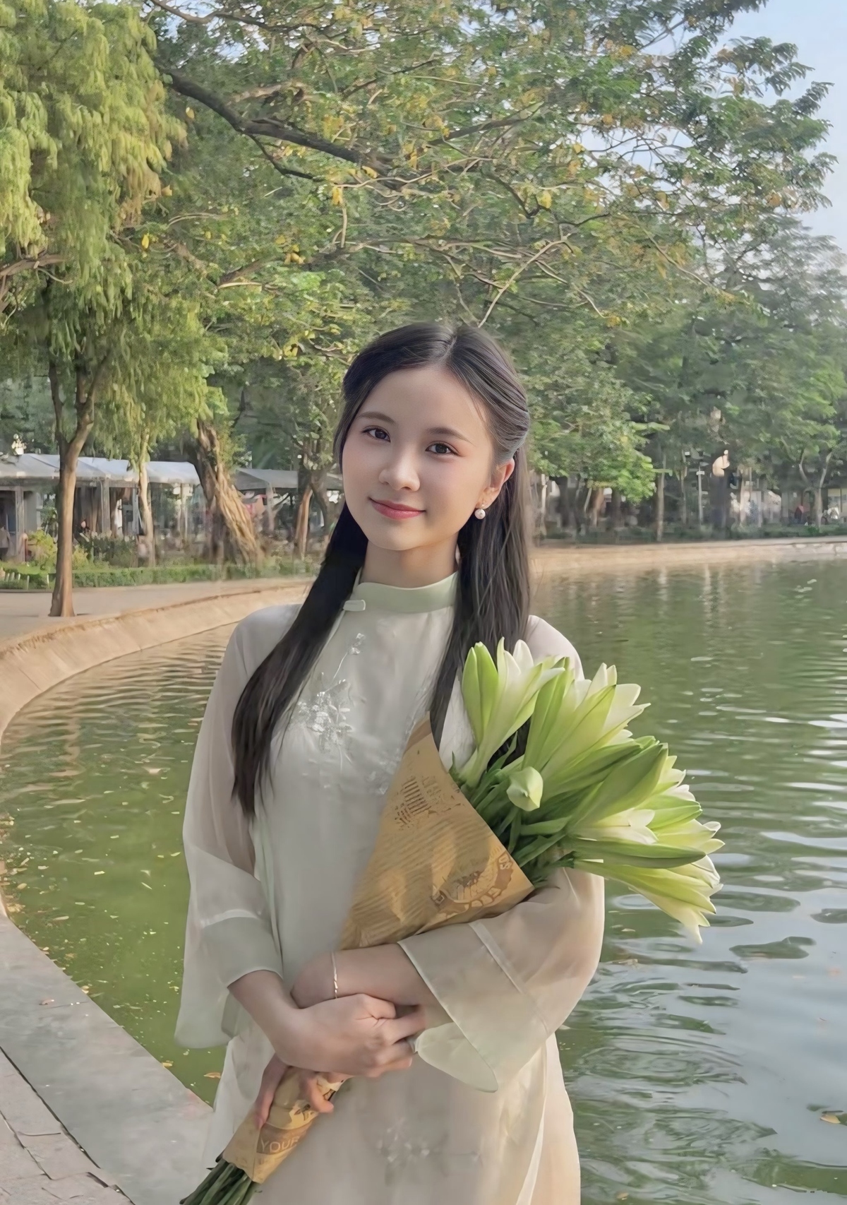 <p class="Normal" style="text-align:justify;"> Sự nhiệt huyết và niềm đam mê với nghề của những người mentor đã truyền cảm hứng để Thảo nhận ra mình thực sự yêu thích công việc truyền thông. Sau kỳ thực tập, cô trở lại trường hoàn thành năm cuối đại học trước khi tiếp tục hành trình tại Phần mềm FPT.</p>