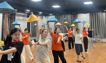 Mini concert FPT: 'Đoàn văn công' vượt chông gai cùng công diễn Chung lòng