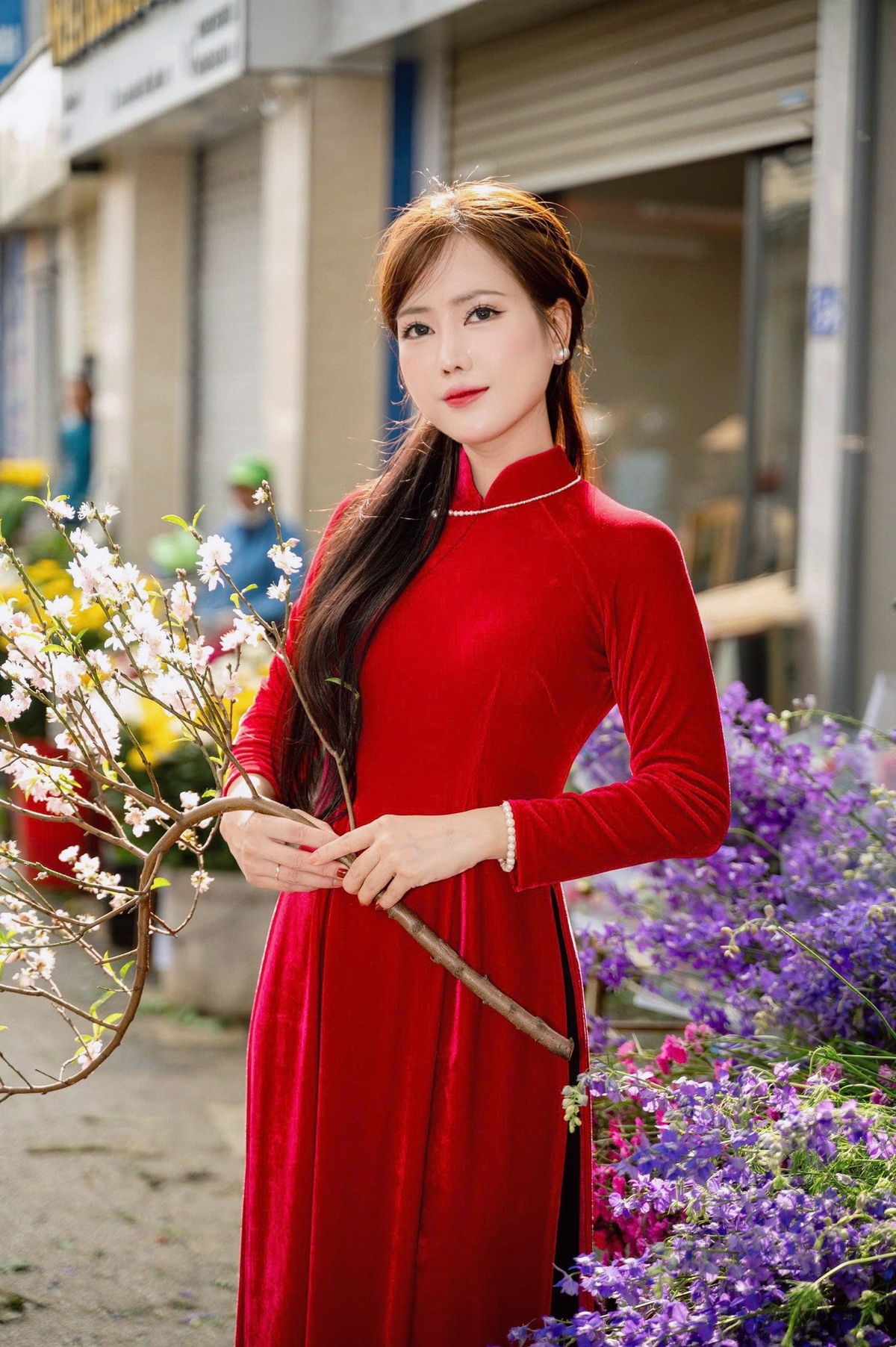 <p class="Normal" style="text-align:justify;"> Từ trải nghiệm của mình, Loan muốn nhắn tới những đồng nghiệp còn ngại cầm vợt vì “chơi chưa giỏi”, rằng giải đấu còn là dịp để kết nối, rèn luyện sức khỏe và lưu lại những kỷ niệm vui. “Kết quả vui là chính, giải thưởng là mười, nhưng trải nghiệm mới là vô giá”, Loan nói. “Hẹn gặp mọi người trên sân đấu nhé!”.</p>