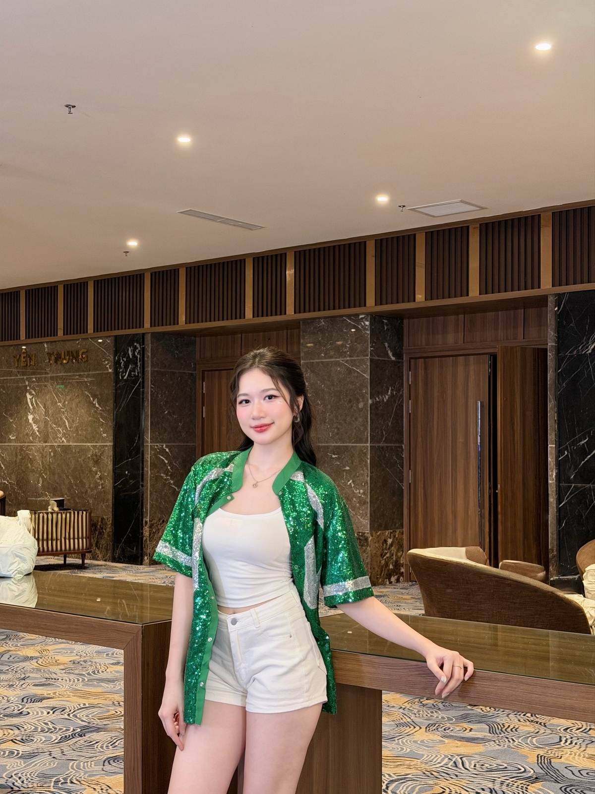 <p class="Normal"> “Thử thách - Nhiệt huyết - Trưởng thành” là 3 từ Yến lựa chọn khi nói về Base.vn. Gần một năm làm việc tại đây, cô liên tục được thử sức trong môi trường có nhịp độ nhanh, mục tiêu cao và những đồng nghiệp luôn dám nghĩ, dám làm. Chính văn hóa ấy giúp Yến từng bước vượt qua giới hạn bản thân, rèn luyện bản lĩnh và tự tin hơn trước những nhiệm vụ mới. Với cô, mỗi thử thách cũng là một cơ hội để trưởng thành.</p>