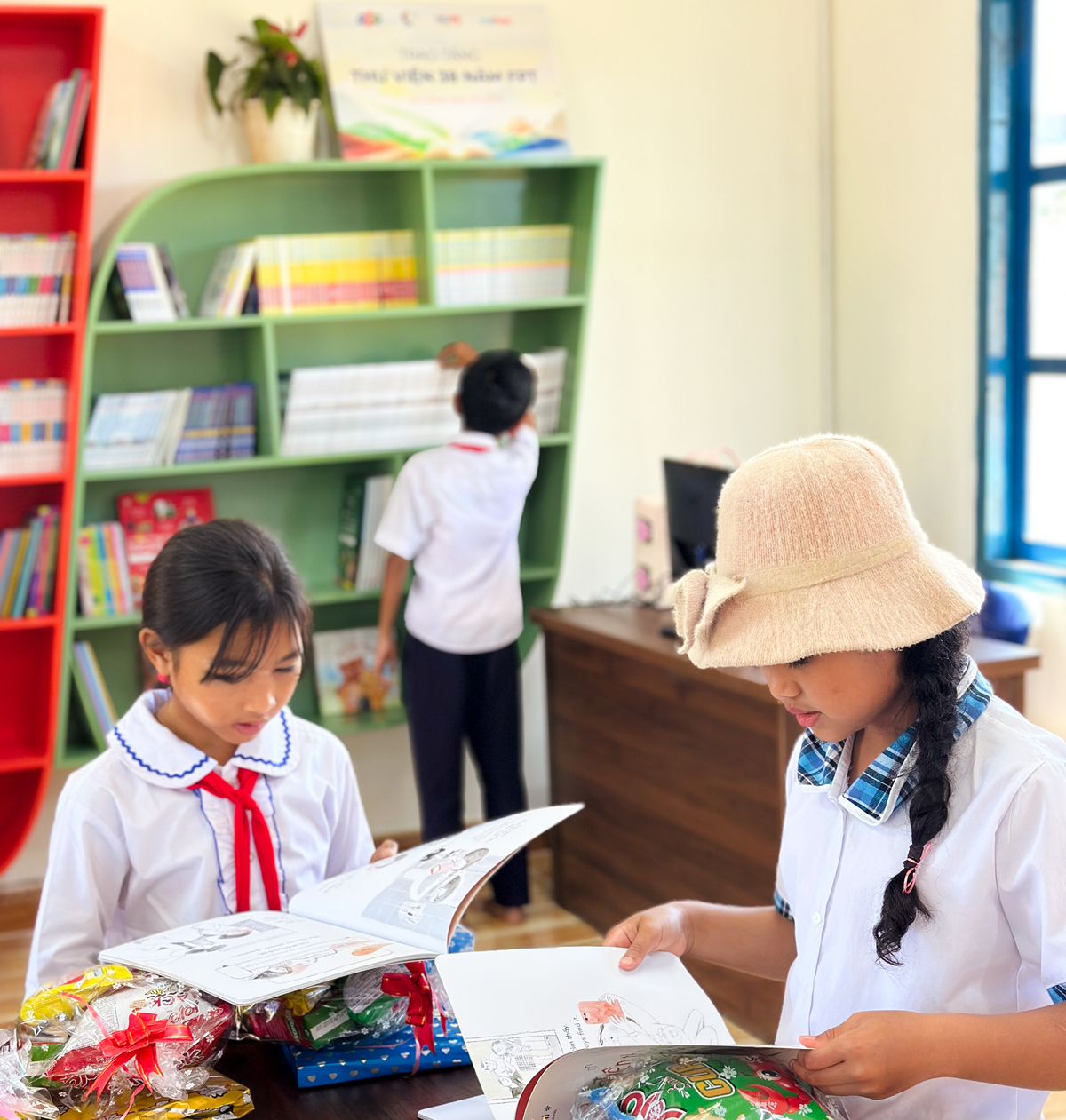 <p class="Normal"> Công trình tại Trường Tiểu học và THCS An Hiệp là một trong 38 thư viện thuộc dự án Thư viện FPT 38, được Tập đoàn phát động nhân dịp kỷ niệm 38 năm thành lập. <span>Dự án hướng đến xây dựng, cải tạo và nâng cấp không gian đọc theo tiêu chuẩn của Bộ Giáo dục và Đào tạo tại các trường học còn nhiều khó khăn trên cả nước. </span></p>